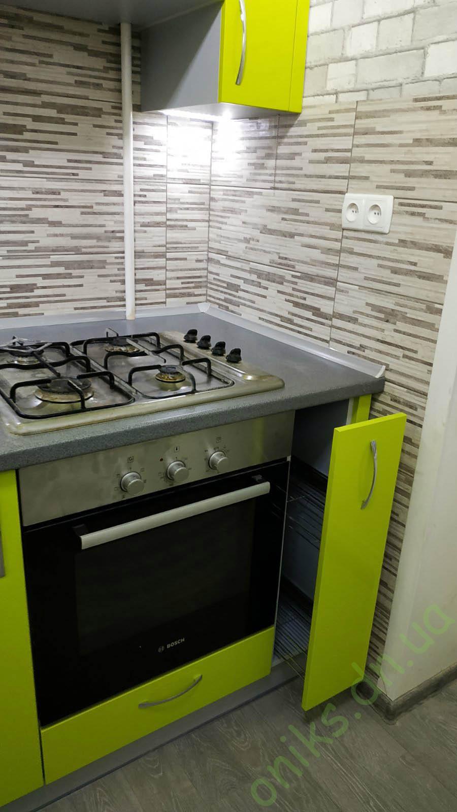 Купить линейную кухню "Лайм" с островом и дополнительным модулем в Донецке