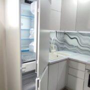 Купить кухню угловую "Белый иней" с дополнительной столешницей под окно в Донецке