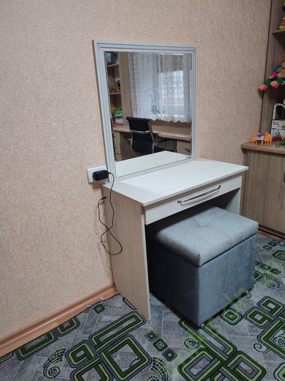 Купить туалетный столик с ЛЭД подсветкой в Донецке